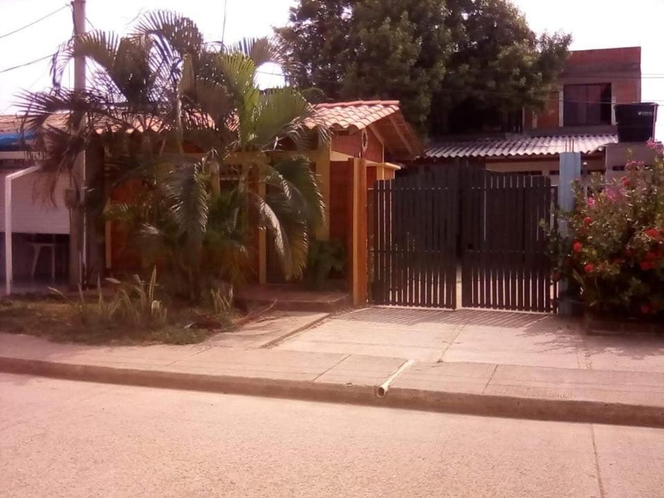 Habitacion Para Arrendar Por Dias Necoclí エクステリア 写真