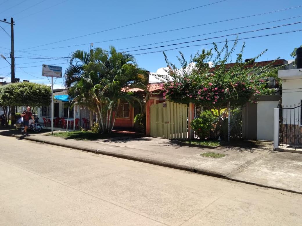 Habitacion Para Arrendar Por Dias Necoclí エクステリア 写真